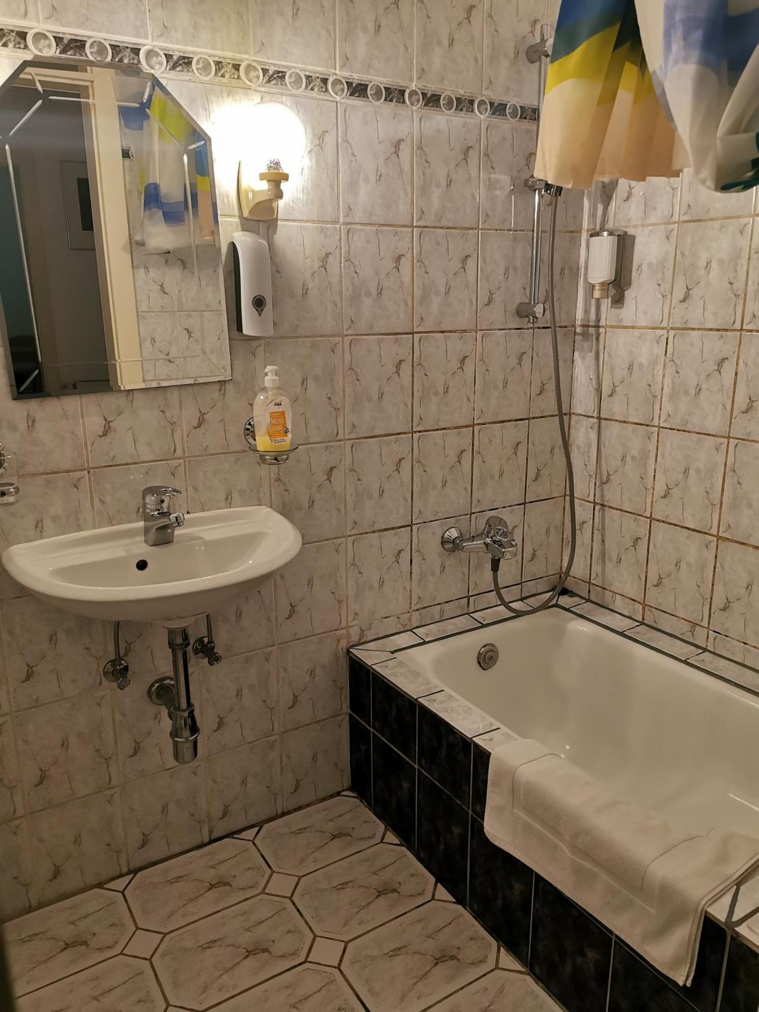 Ferienunterkuenfte In Sievering Mit Self-Check-In Wien Exteriör bild